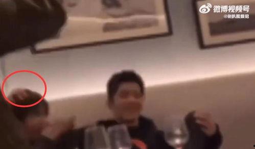 肖战谈恋爱爆料视频,甜蜜视频引发网友热议 第2张 肖战谈恋爱爆料视频,甜蜜视频引发网友热议 第2张